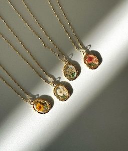 Birth Month Flower Necklace | Pressed Floral Pendant, Gold Stainless Steel Chain | Wedding Jewelry | Gift for her