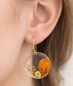 Women's dangling hoop earrings with real orange flowers in resin. Resin jewelry made from pressed dried flowers. A unique gift.